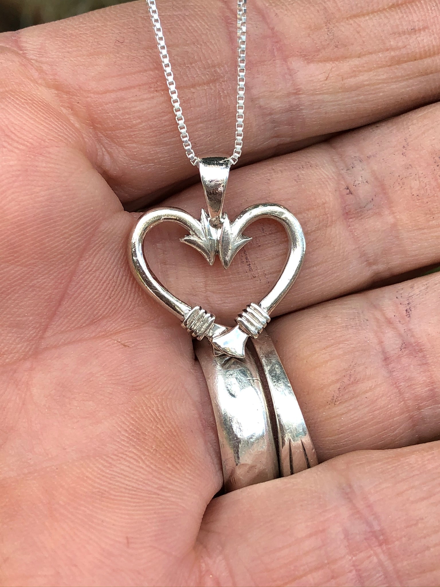 Minimalist Anglers Heart necklace