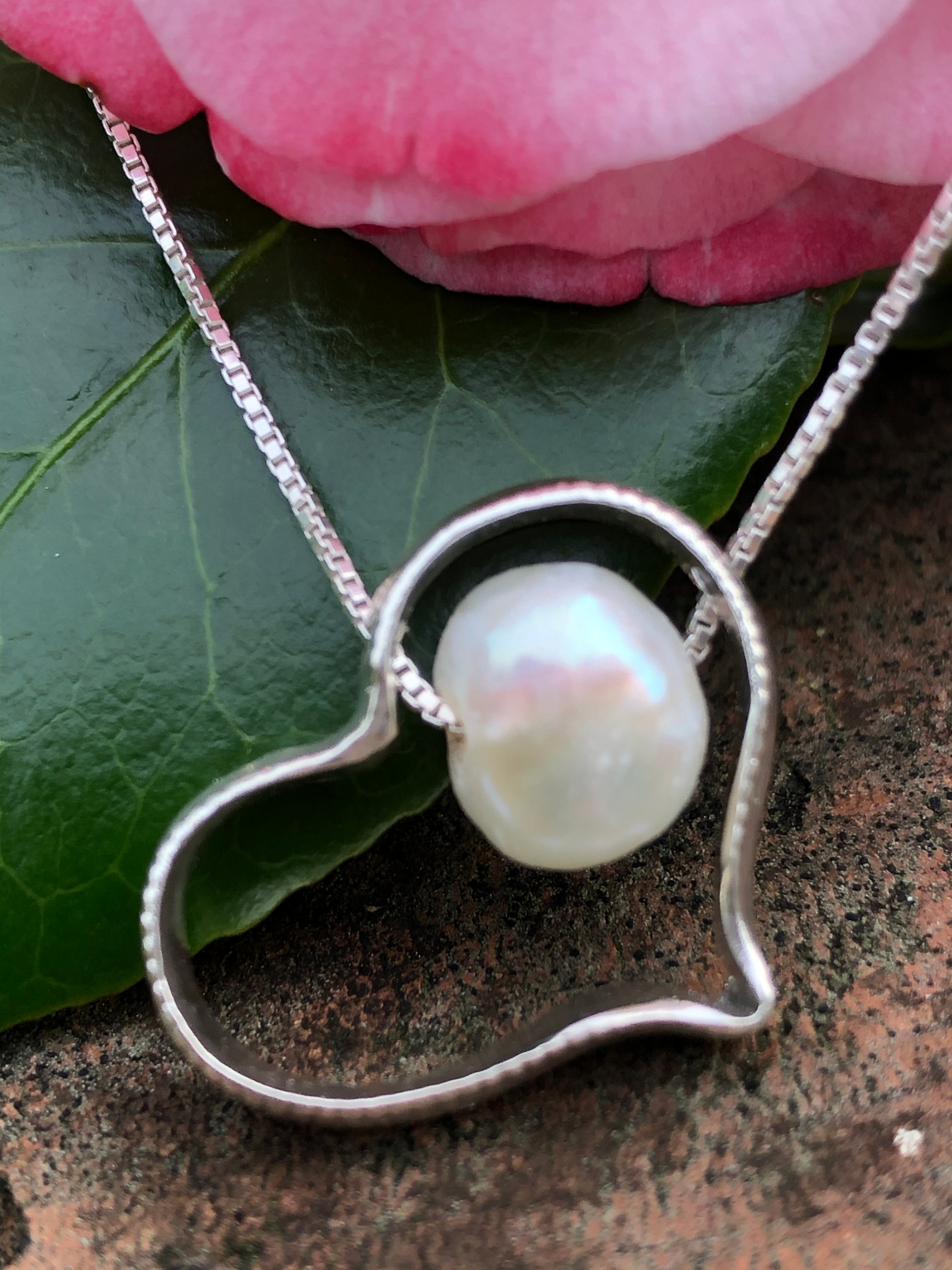 Heart with freshwater pearl